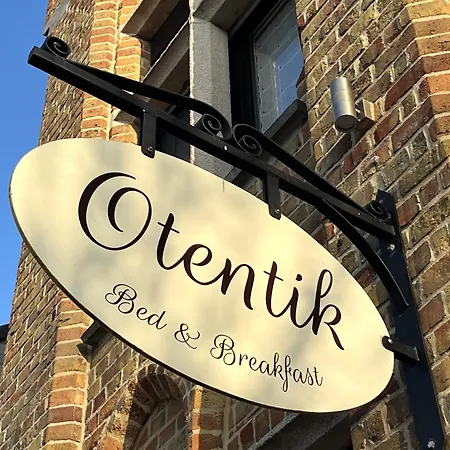 Otentik 3*